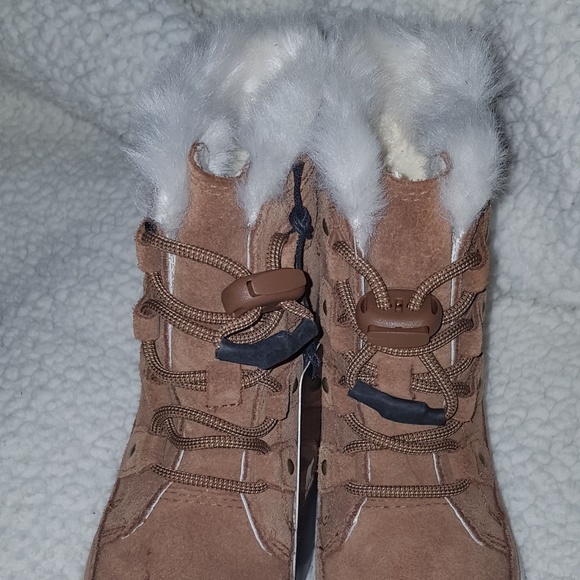 Sorel - Picture 4 of 5